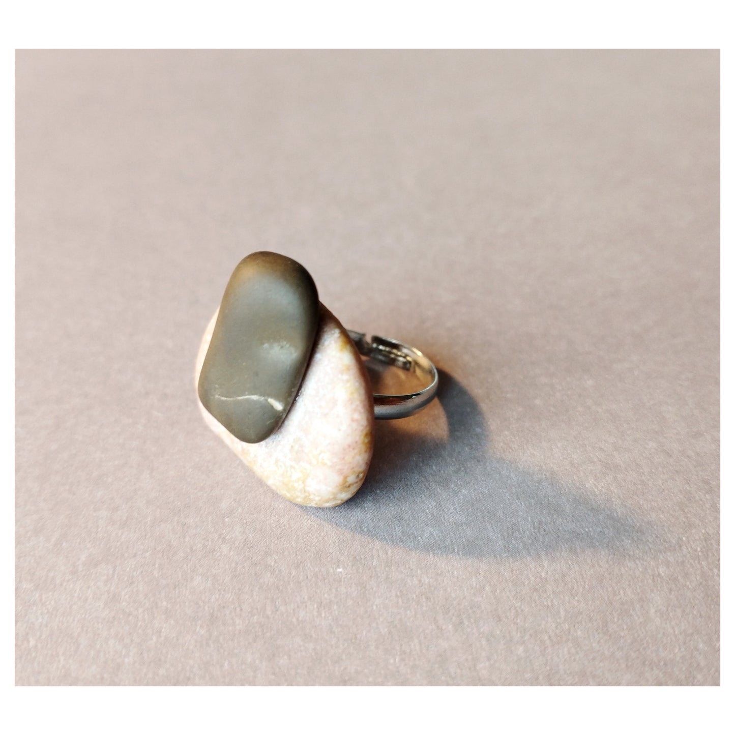 Pebbles Ring / Cat paw
