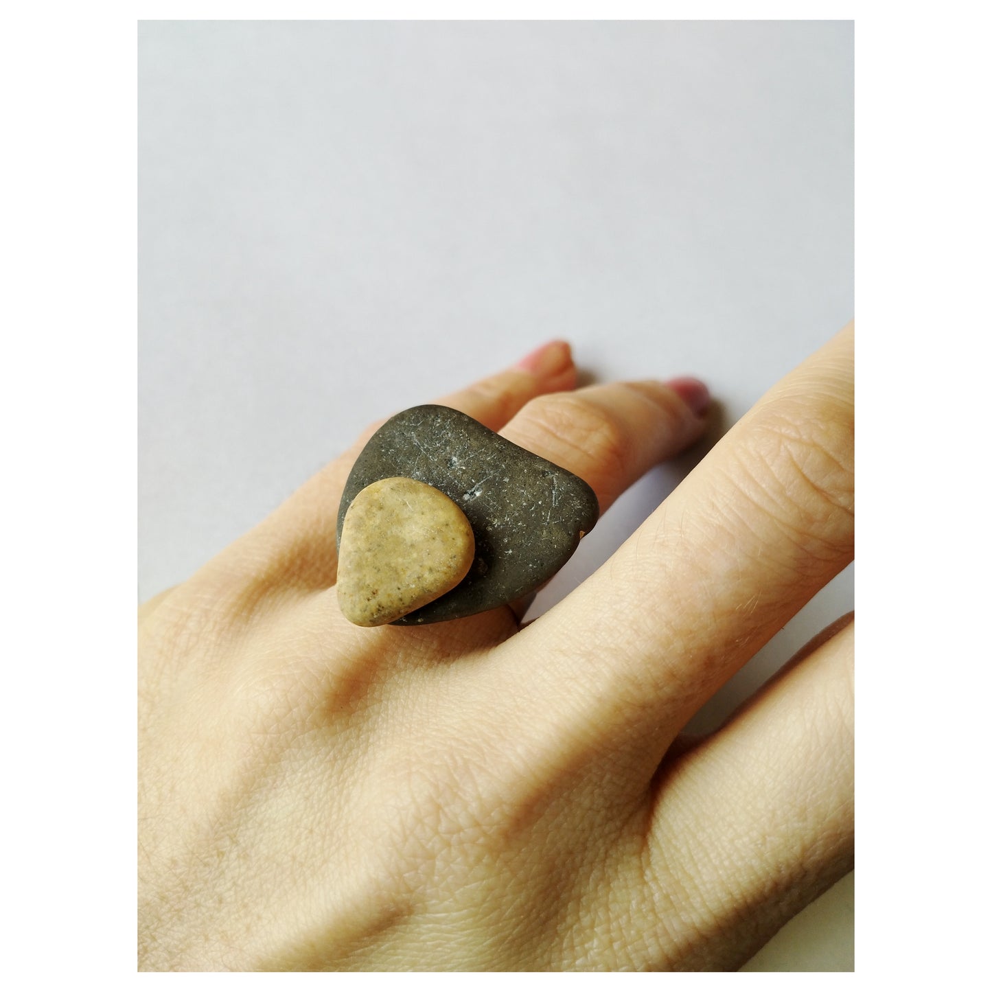 Pebbles Ring / The Claw
