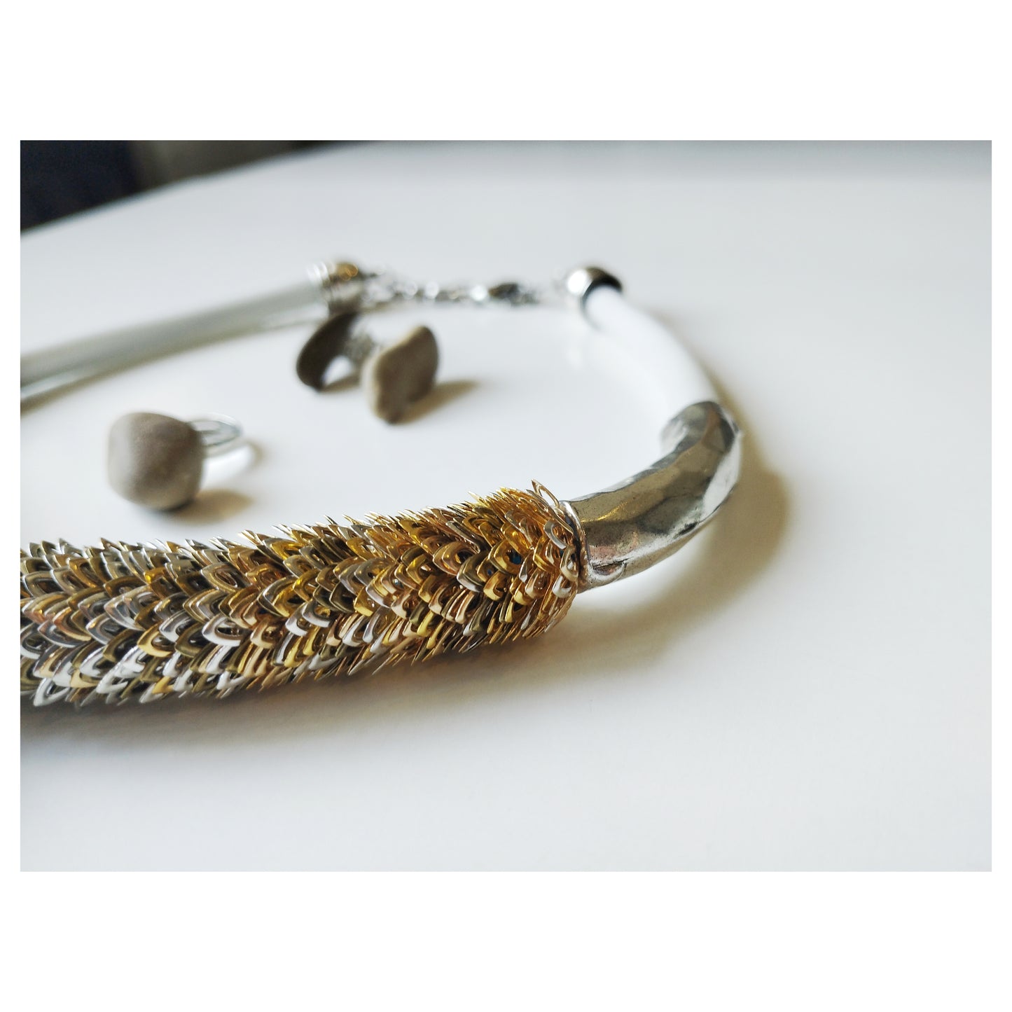 The Siren /SET/