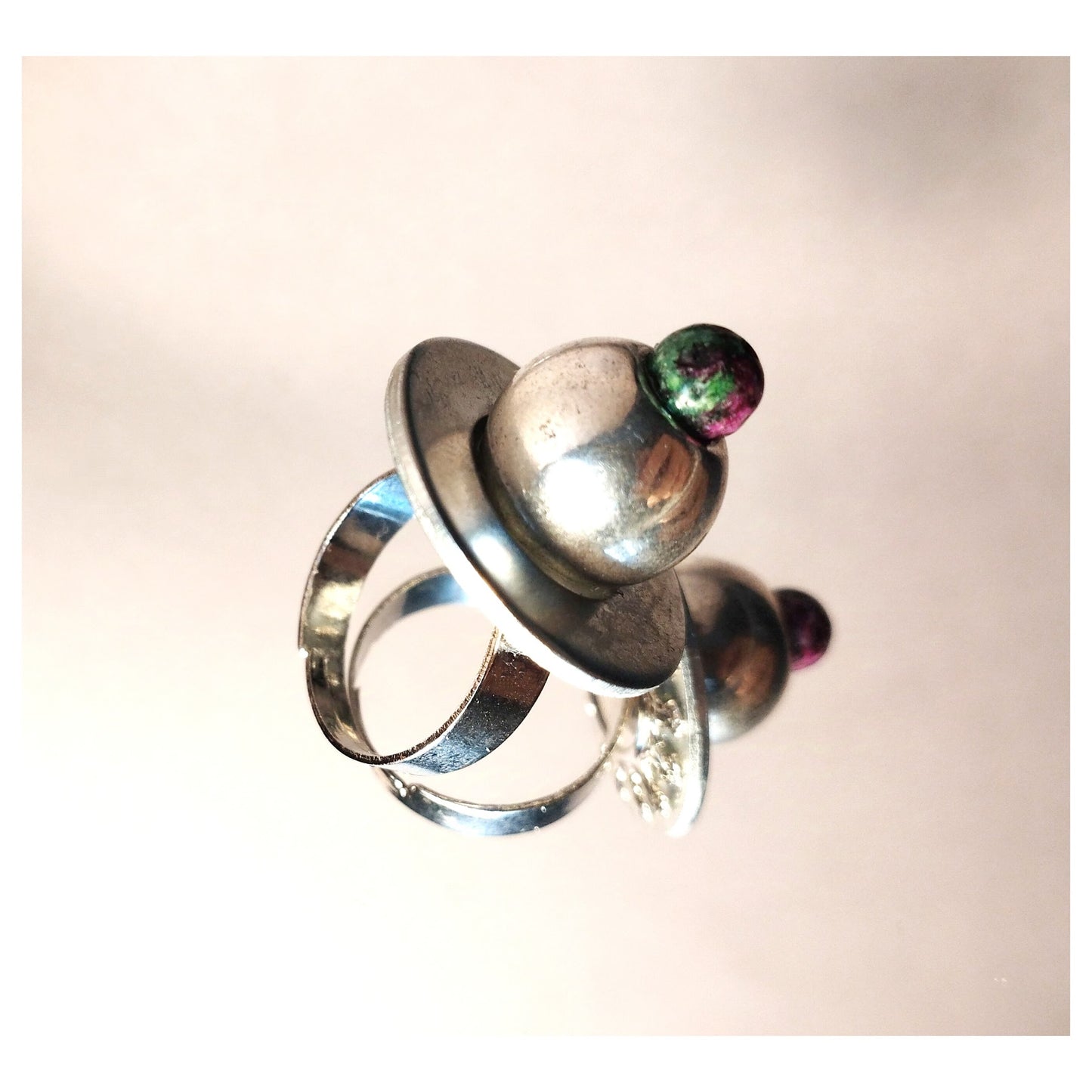 Chameleon Eye Ring / Zoisite